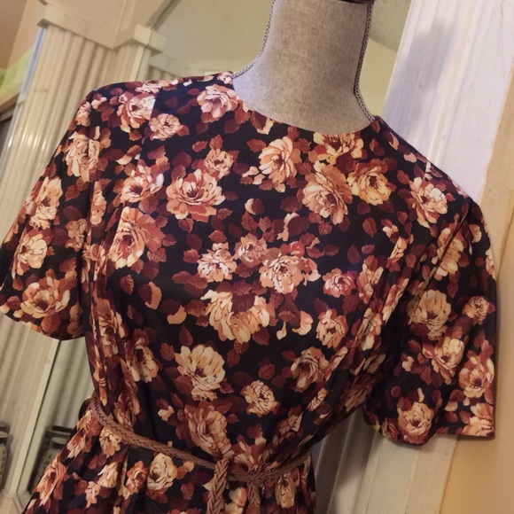 Vintage Dresses & Skirts - 1970s True Vintage Rust Floral Pinup Dress XL♥️